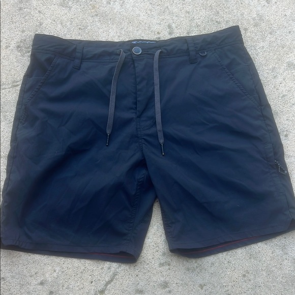 686 Everywhere Hybrid Black Shorts Men's Size L - Picture 2 of 9